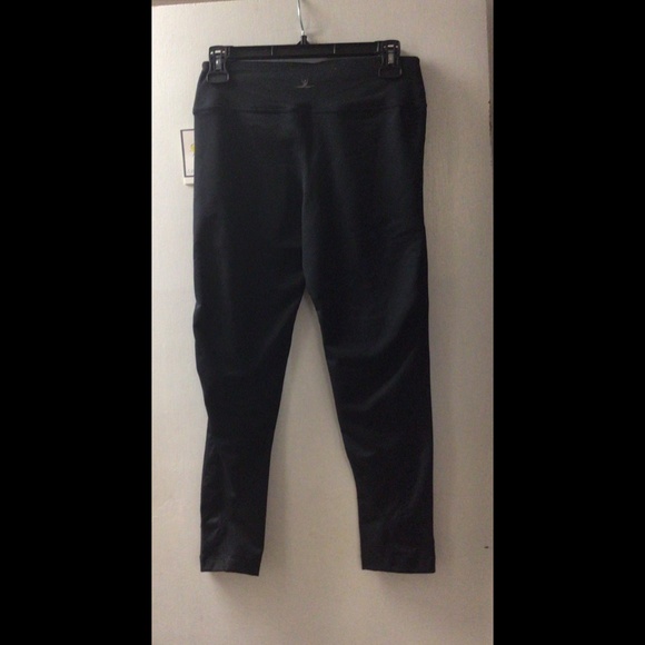 🌟Cropped 7/8 Athletic Pant-Black - Picture 7 of 9